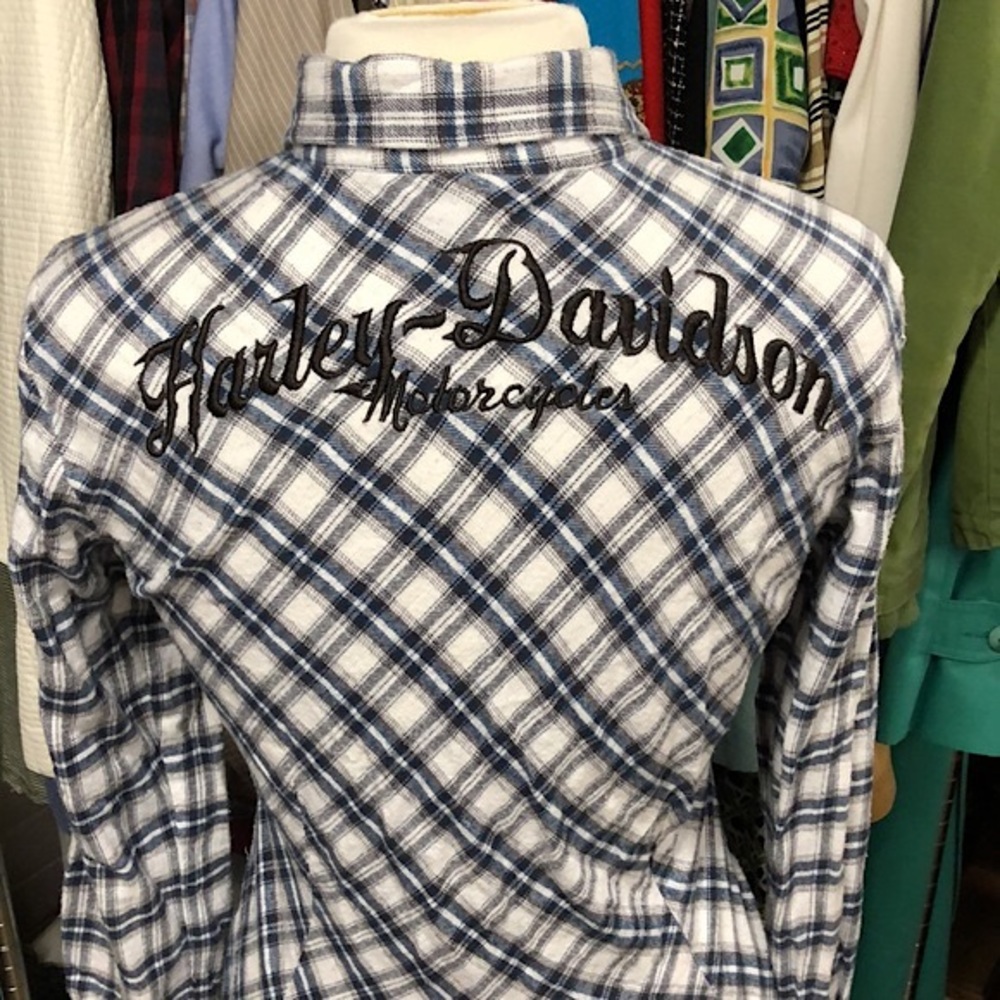 Harley-Davidson Script Embroidered Flannel 🏍🔥